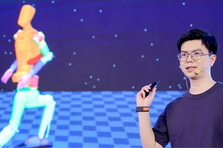 天才少年稚晖君沐鸣2机器人走路进场！AI模型做大脑，目标售价20万以内